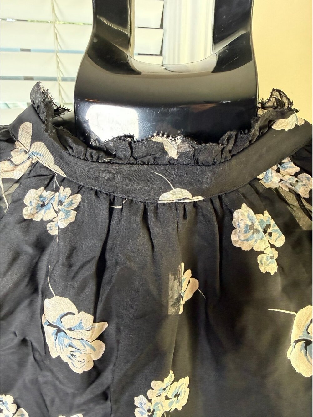 Cartolina Nantucket Rose Samver Silk Blend Floral Blouse Sheer Puff Sleeve S